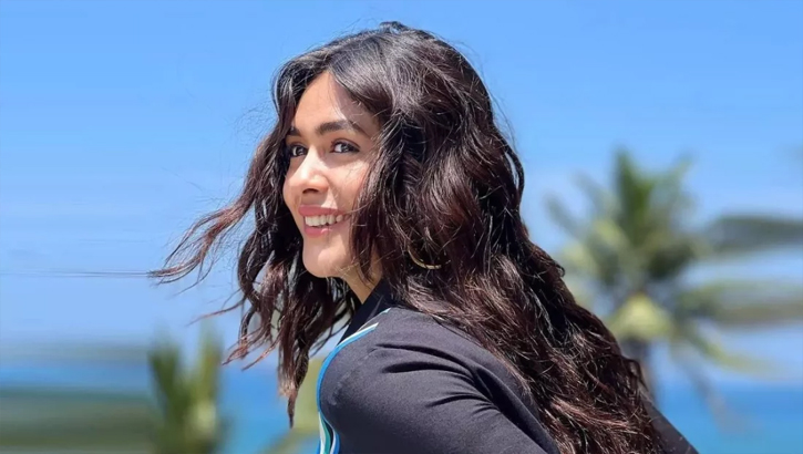 ভয় পেয়ে পালিয়ে গিয়েছিল ম্রুণালের সাবেক প্রেমিক